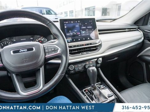 Used 2022 Jeep Compass Limited image 19