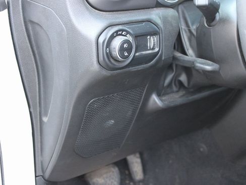 Used 2023 Jeep Gladiator Sport image 21