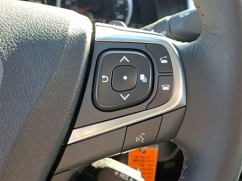 Used 2017 Toyota Camry XSE image 23
