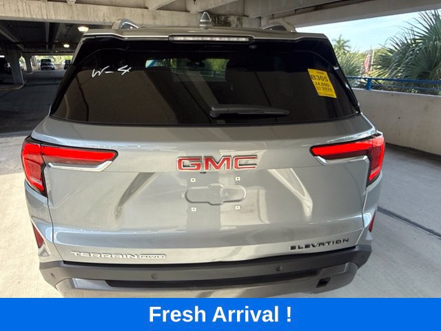 Used 2025 GMC Terrain Elevation w/ Elevation Premium Package AWD/4WD image 18