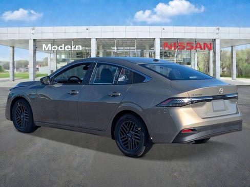 New 2026 Nissan Sentra SV w/ SV Convenience Package FWD image 3