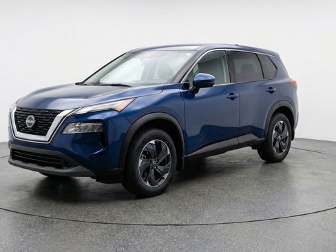 Used 2025 Nissan Rogue SV AWD/4WD image 3