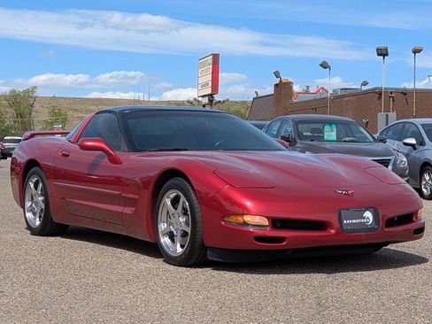 Used 2002 Chevrolet Corvette Coupe w/ Preferred Equipment Group2 RWD image 2