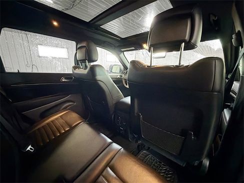 Used 2021 Jeep Grand Cherokee Limited X image 11
