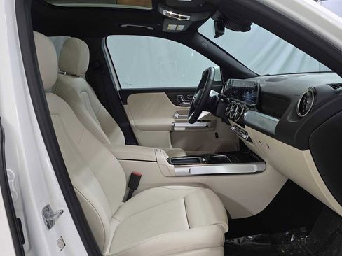 Certified 2026 Mercedes-Benz GLB 250 4MATIC image 10