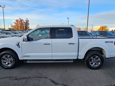 Used 2023 Ford F150 Lariat w/ Trailer Tow Package image 10