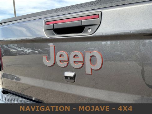 Used 2024 Jeep Gladiator Mojave w/ Convenience Group AWD/4WD image 25
