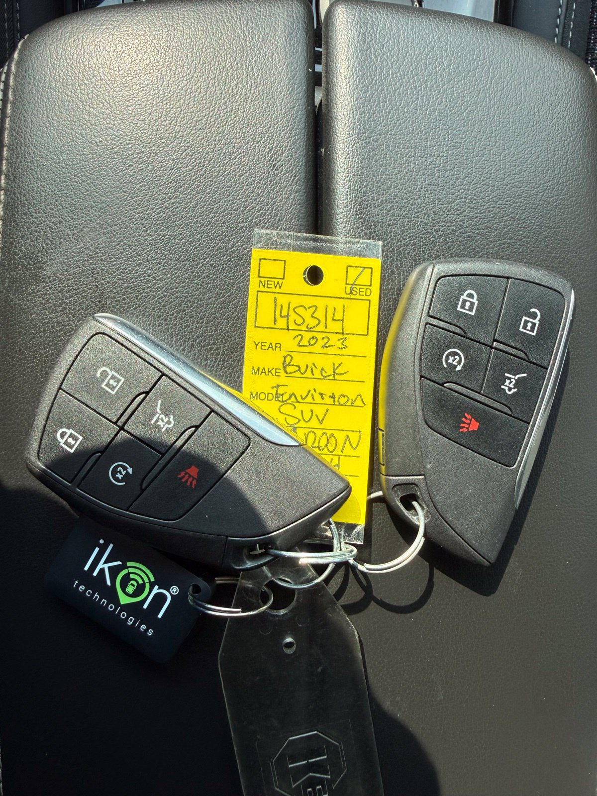 Used 2023 Buick Envision Preferred w/ Sport Touring Package AWD/4WD image 16