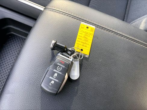 Used 2023 RAM 1500 Big Horn AWD/4WD image 15