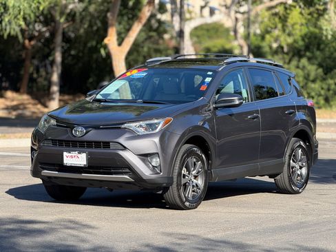 Used 2016 Toyota RAV4 XLE image 2