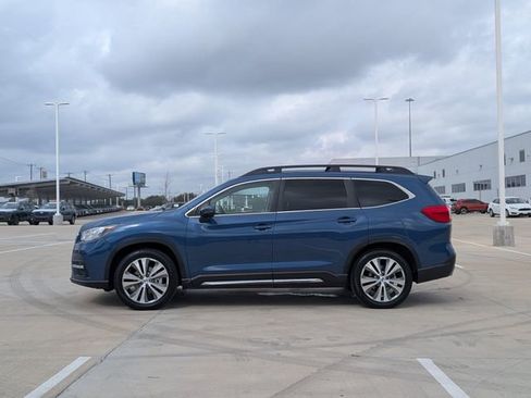 Certified 2022 Subaru Ascent Limited w/ Technology Package image 3