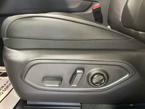 New 2026 Jeep Grand Cherokee L Limited AWD/4WD image 12