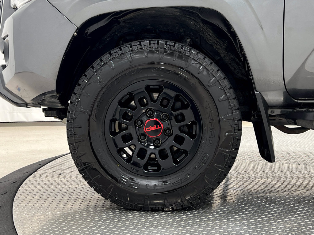 Used 2016 Toyota Tacoma SR5 w/ Towing Package RWD image 34