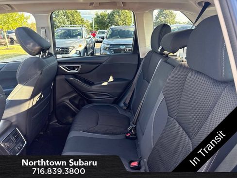Used 2022 Subaru Forester Premium AWD/4WD image 10