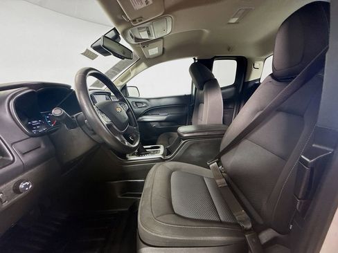 Used 2022 Chevrolet Colorado LT w/ Fleet Safety Package image 20