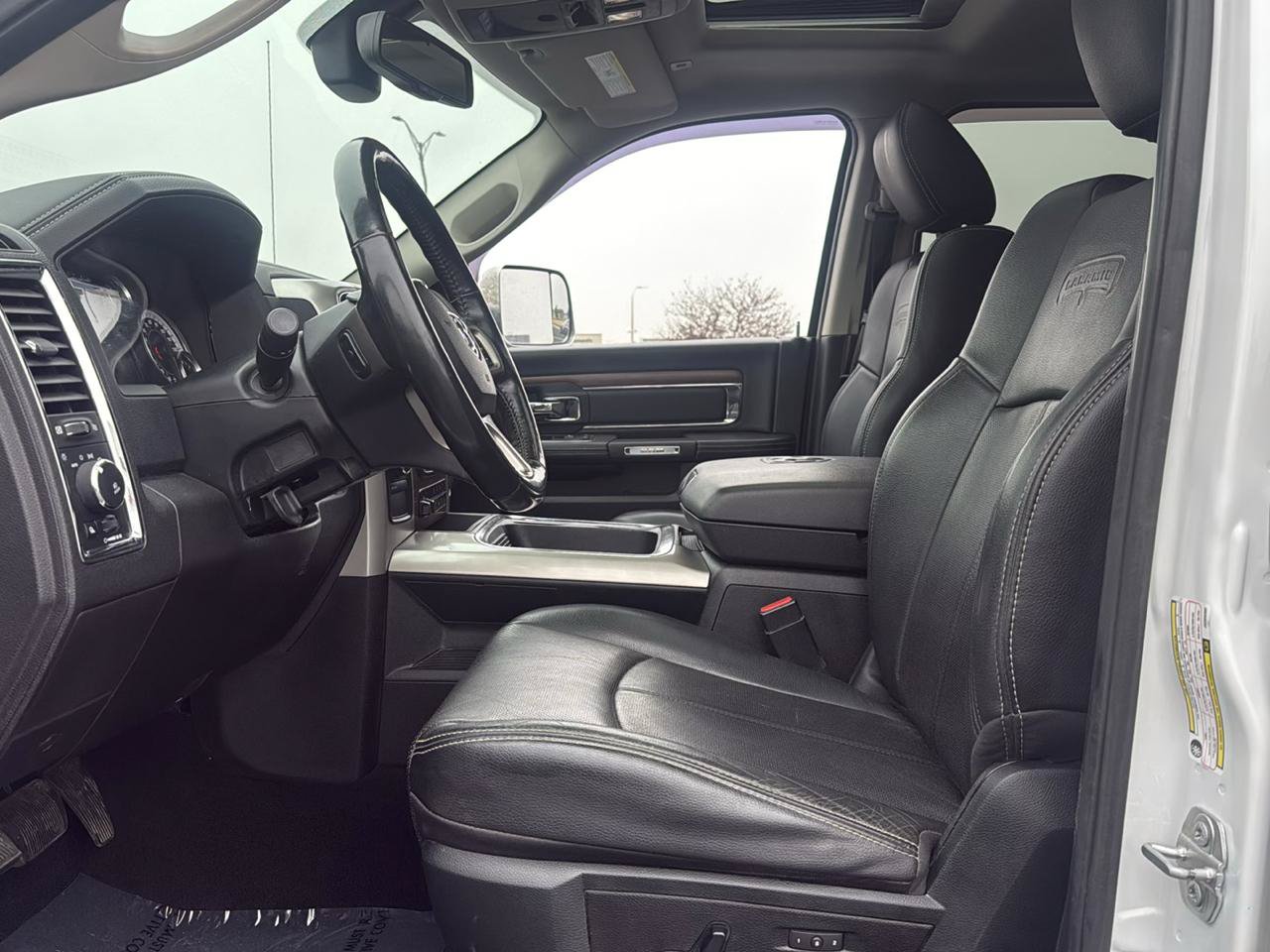 Used 2018 RAM 2500 Laramie w/ Convenience Group AWD/4WD image 9