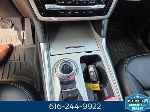 Used 2023 Ford Explorer XLT w/ Equipment Group 202A AWD/4WD image 10