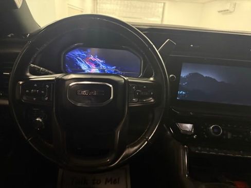 Used 2024 GMC Sierra 2500 AT4 w/ AT4 Preferred Package image 17