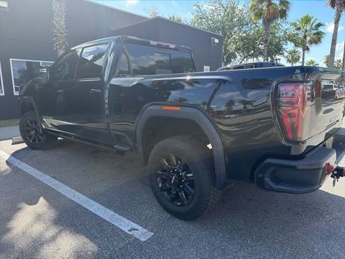 Used 2024 GMC Sierra 2500 AT4 w/ AT4 Premium Plus Package AWD/4WD image 4