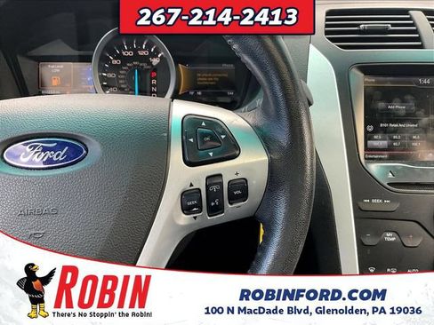 Used 2014 Ford Explorer XLT w/ Equipment Group 202A AWD/4WD image 14