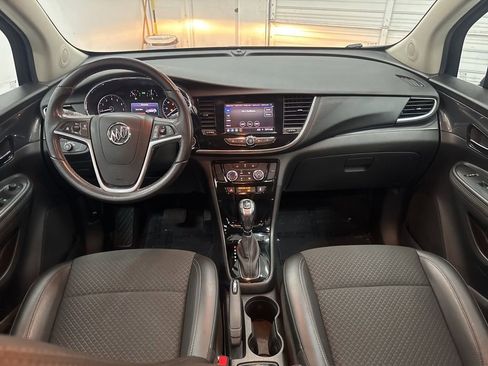 Used 2022 Buick Encore Preferred w/ Safety Package image 23