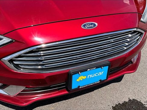 Used 2017 Ford Fusion SE w/ Fusion SE Technology Package AWD/4WD image 30