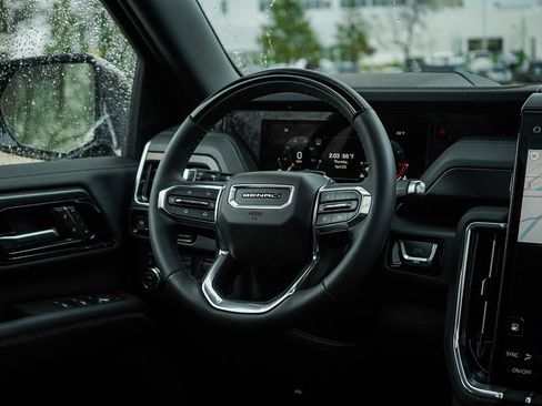 New 2026 GMC Yukon XL Denali AWD/4WD image 17