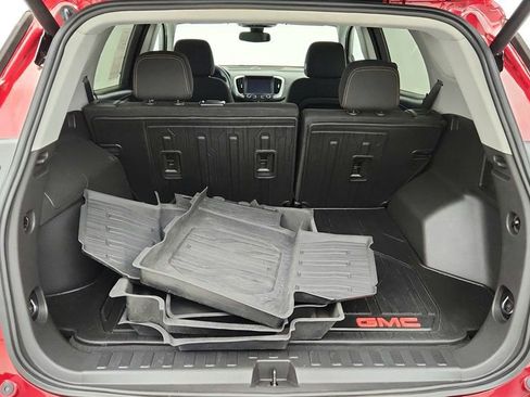 Used 2021 GMC Terrain SLE w/ Driver Convenience Package image 23