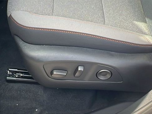 New 2026 Chevrolet Traverse LT image 14