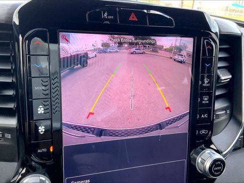 Used 2025 RAM 1500 Laramie image 27