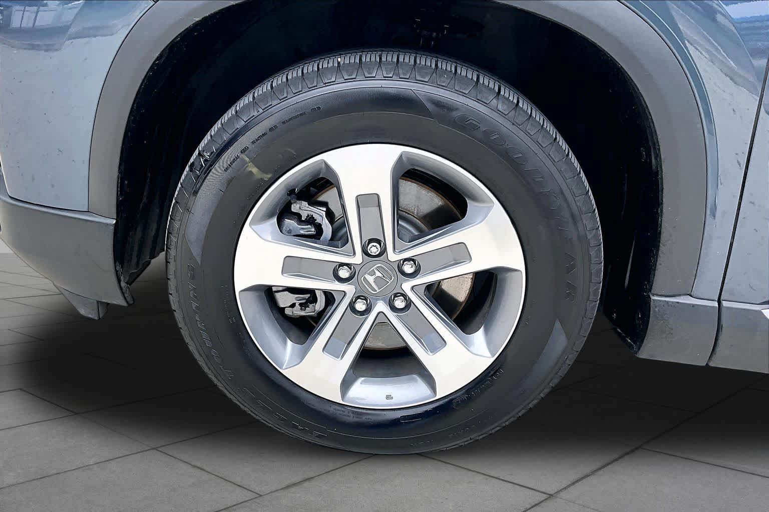 Used 2026 Honda Pilot EX-L image 11