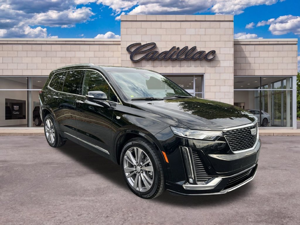 Used 2024 Cadillac XT6 Premium Luxury w/ Technology Package AWD/4WD image 3