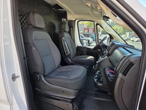 Used 2023 RAM ProMaster 2500 image 16
