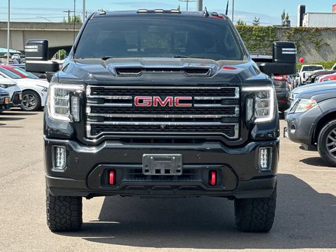 Used 2022 GMC Sierra 3500 AT4 w/ AT4 Preferred Package AWD/4WD image 9