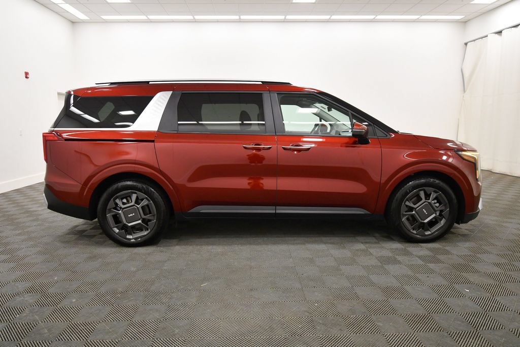 Certified 2026 Kia Carnival EX FWD image 9