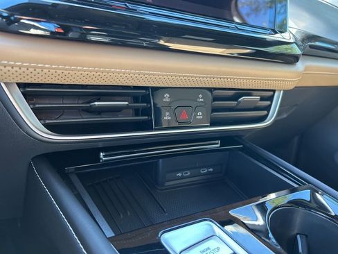 New 2026 Volkswagen Atlas Cross Sport SE image 31