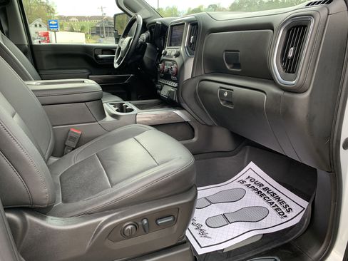 Used 2022 Chevrolet Silverado 3500 LTZ w/ LTZ Convenience Package image 49