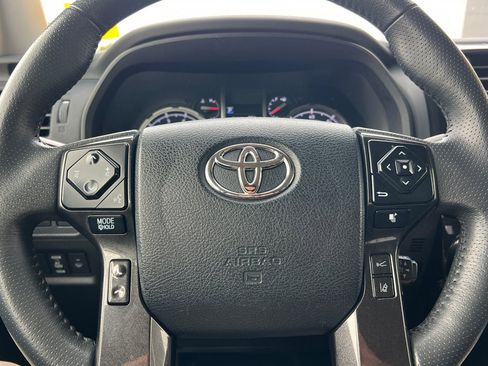 Certified 2024 Toyota 4Runner TRD Off-Road image 28