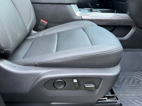 Used 2026 Chevrolet Silverado 3500 LTZ w/ LTZ Plus Package image 21