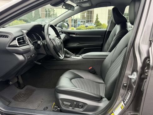 Used 2023 Toyota Camry SE FWD image 15