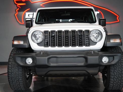 Used 2024 Jeep Wrangler Sport image 10