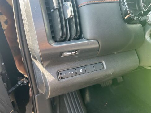 Used 2024 Nissan Pathfinder Rock Creek AWD/4WD image 13