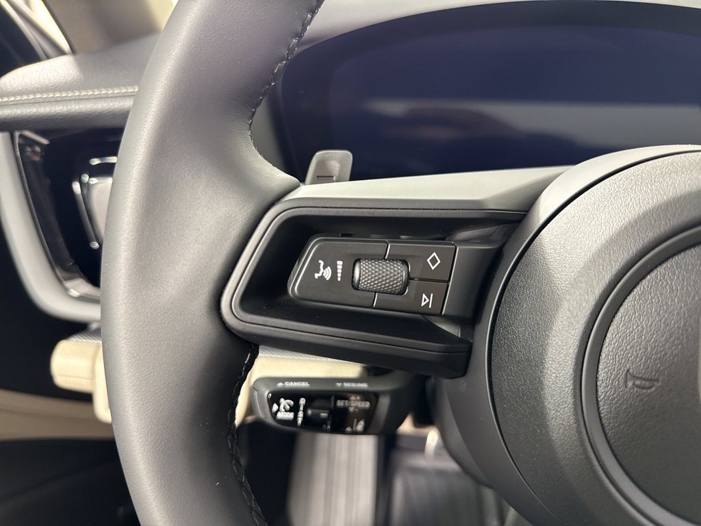 New 2026 Porsche Panamera 4 AWD/4WD image 37