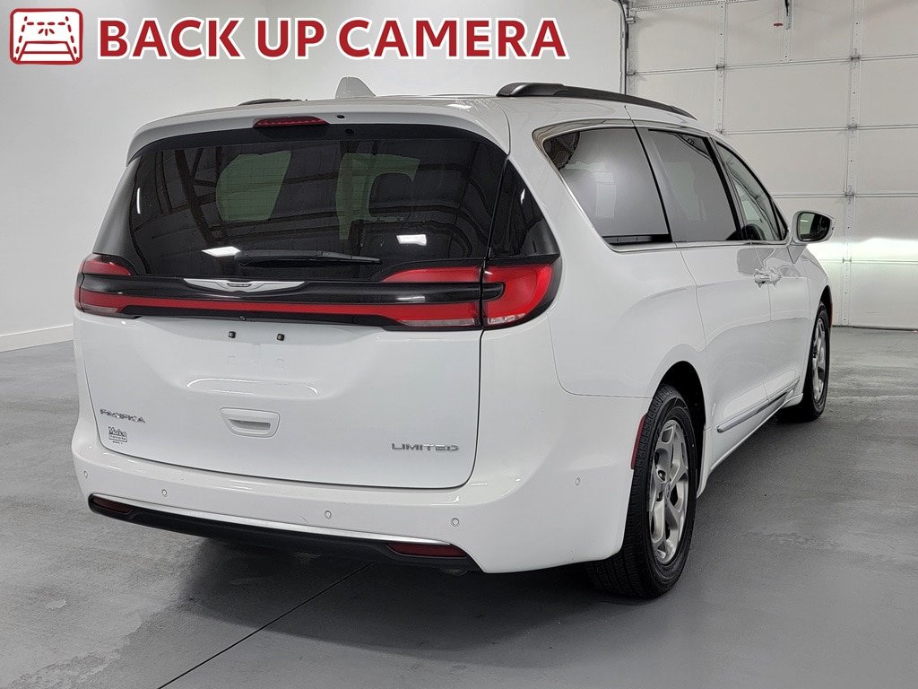 Used 2022 Chrysler Pacifica Limited FWD image 8