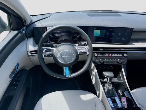 New 2026 Hyundai Tucson SE FWD image 15