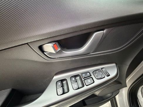 Used 2023 Hyundai Kona SEL image 25