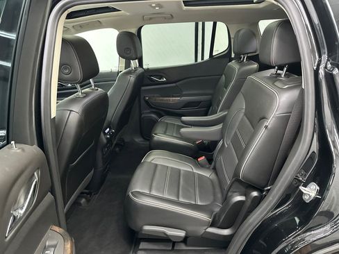 Used 2021 GMC Acadia Denali w/ Denali Technology Package FWD image 25