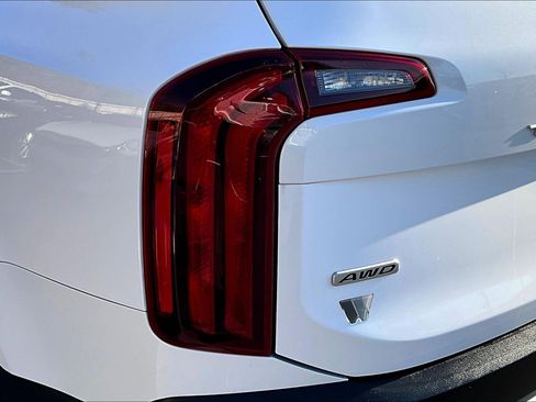 Certified 2022 Kia Telluride S image 24