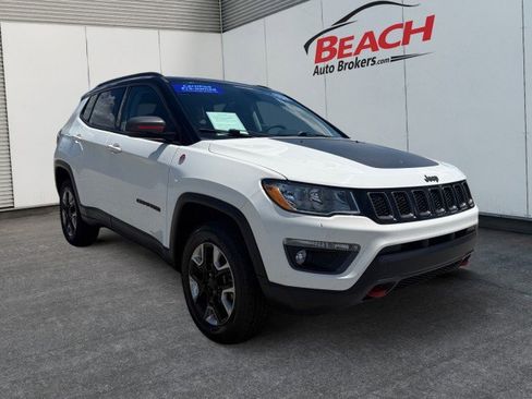 Used 2018 Jeep Compass Trailhawk w/ Navigation Group AWD/4WD image 3
