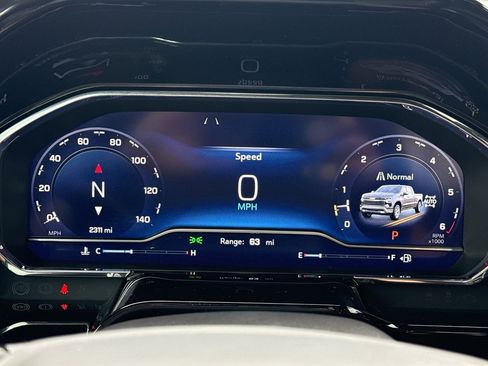 Used 2025 Chevrolet Silverado 1500 LTZ w/ Z71 Off-Road Package image 22